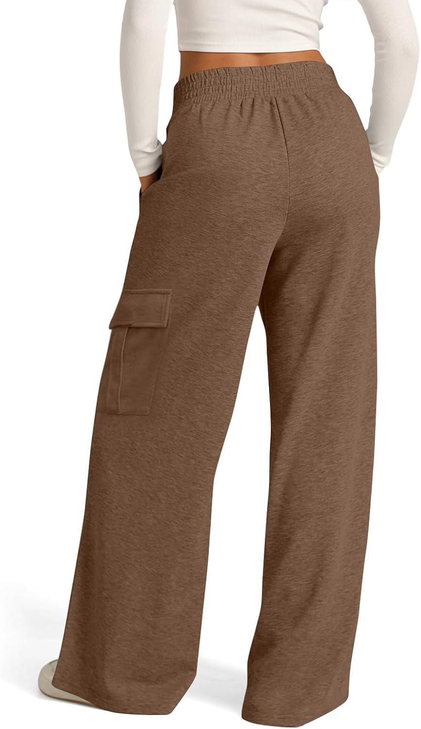 High Waist Cargo sweatpants for women with multi-pockets and wide legs