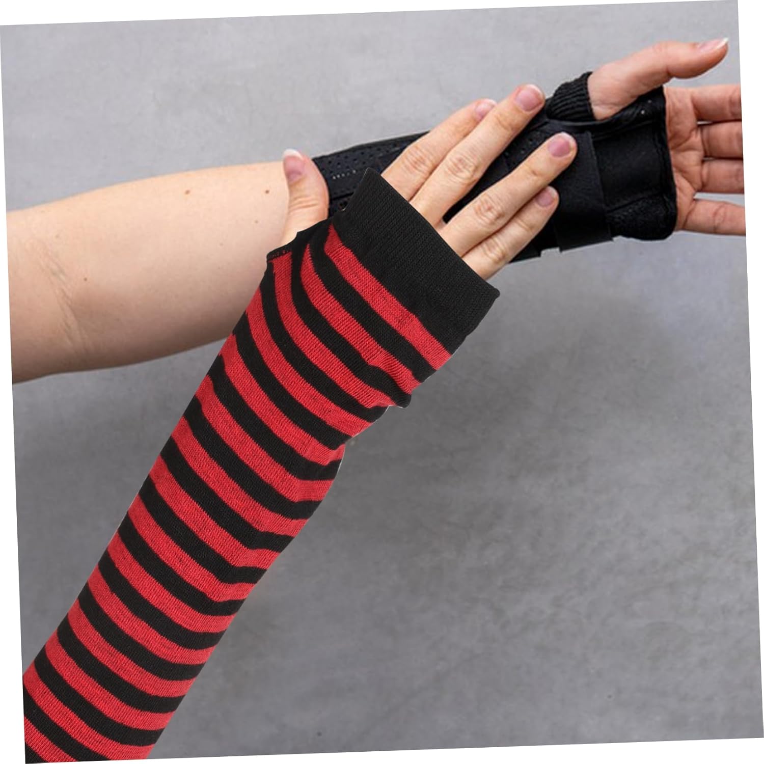 Ipetboom Women Striped Fingerless Arm Warmers Winter Cute Gloves